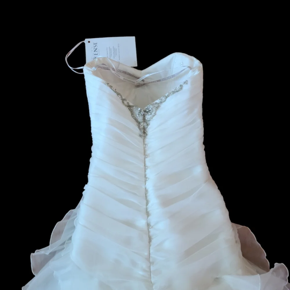 New w/ Tags, Essense of Australia Classic, Romantic Wedding Gown- Bridal, Size 0 - Picture 7 of 16